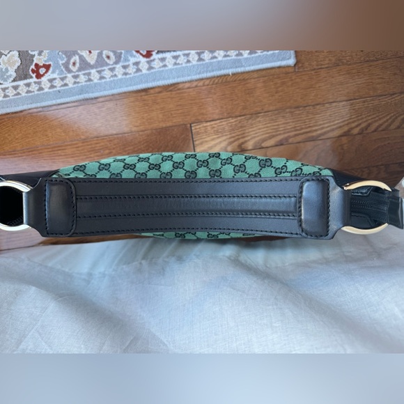 Gucci Green Monogram Shoulder Bag - Picture 5 of 12